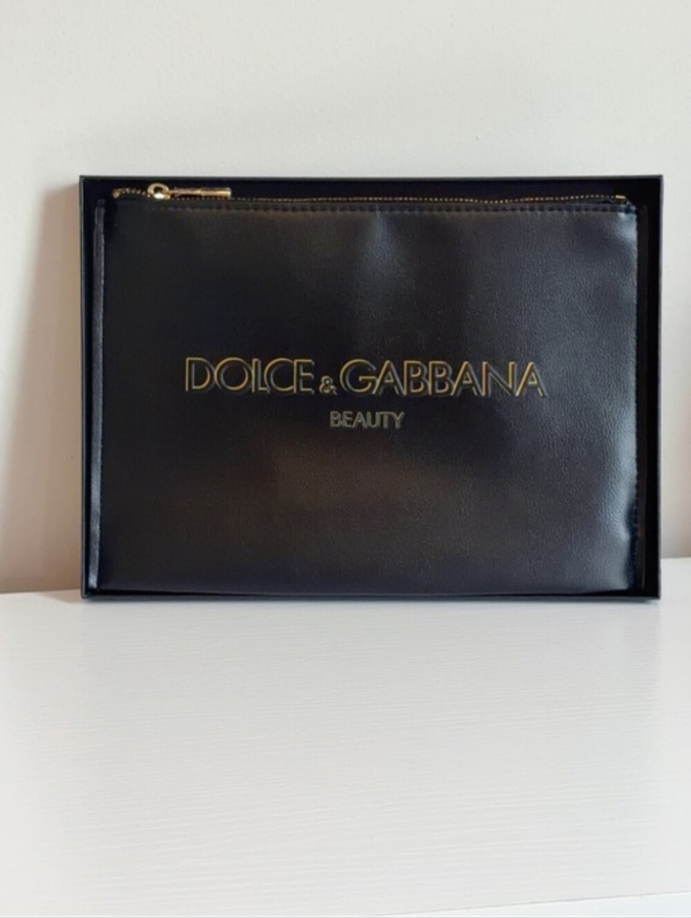 Dolce & Gabbana Beauty Black Makeup Pouch NIB - Picture 2 of 5
